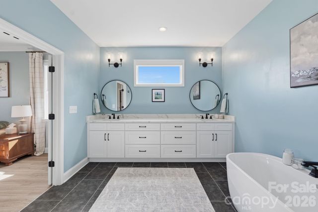 326 Belton Street, Charlotte, NC 28209