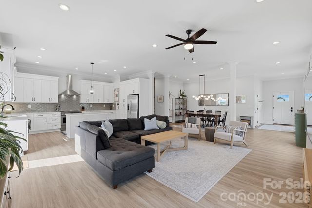 326 Belton Street, Charlotte, NC 28209