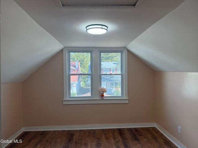 1732 Avenue H, Schenectady, NY 12304