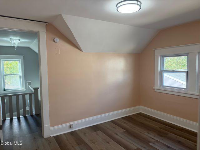 1732 Avenue H, Schenectady, NY 12304