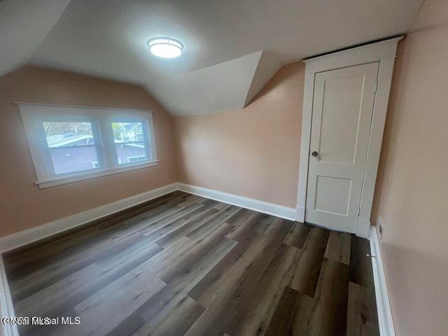 1732 Avenue H, Schenectady, NY 12304