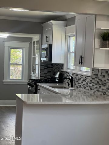 1732 Avenue H, Schenectady, NY 12304