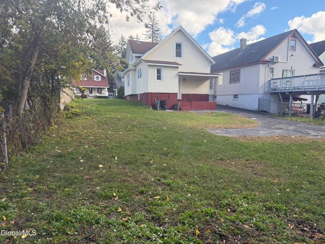 1732 Avenue H, Schenectady, NY 12304