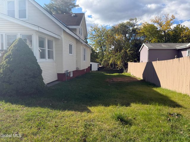 1732 Avenue H, Schenectady, NY 12304