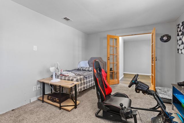 805 S 3rd Street, Grandview, TX 76050