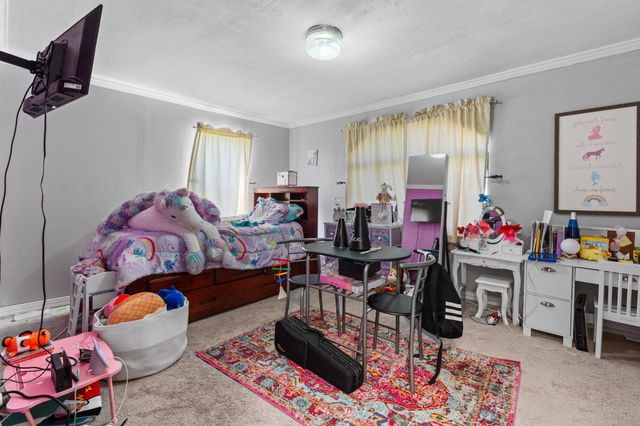 805 S 3rd Street, Grandview, TX 76050