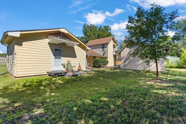 805 S 3rd Street, Grandview, TX 76050