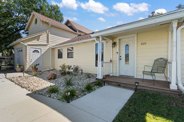 805 S 3rd Street, Grandview, TX 76050