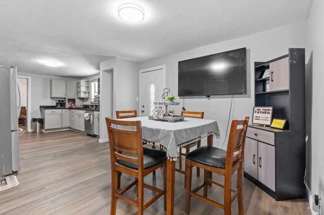 805 S 3rd Street, Grandview, TX 76050