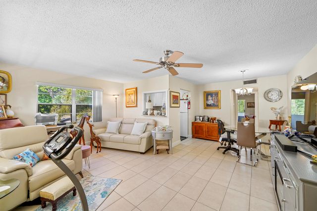 213 Cambridge I, West Palm Beach, FL 33417