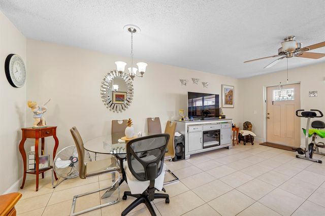 213 Cambridge I, West Palm Beach, FL 33417