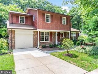 12910 COLBY DR, Woodbridge, VA 22192