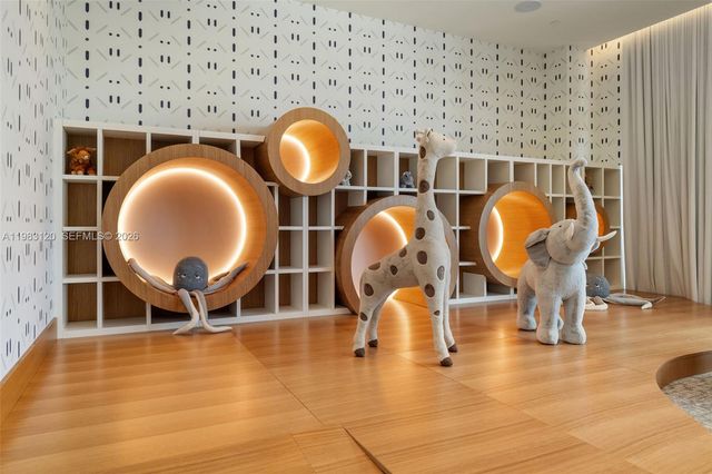 2678 Tigertail Ave 1705, Miami, FL 33133