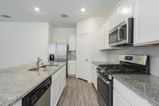 624 Beltrand Lane, Fate, TX 75087