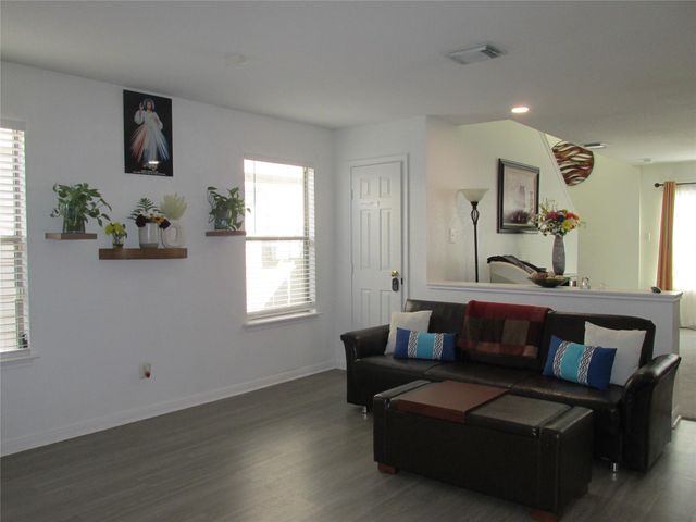 15106 Blue Creek Ranch Drive, Houston, TX 77086