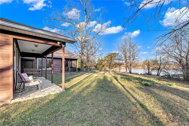 11487 Tony Mountain Road, Fayetteville, AR 72701
