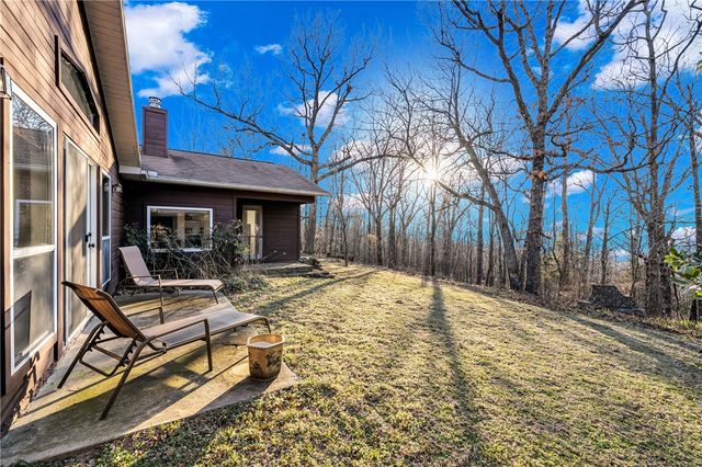 11487 Tony Mountain Road, Fayetteville, AR 72701