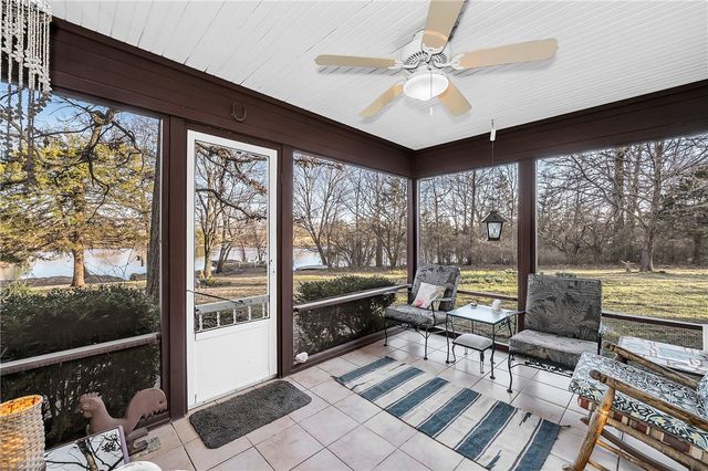 11487 Tony Mountain Road, Fayetteville, AR 72701