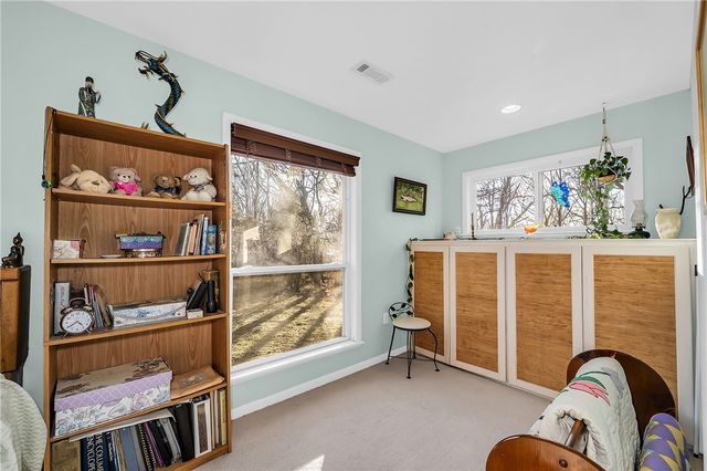 11487 Tony Mountain Road, Fayetteville, AR 72701