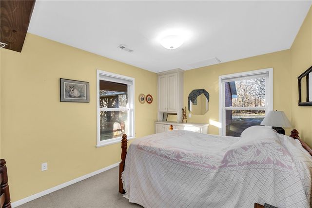 11487 Tony Mountain Road, Fayetteville, AR 72701