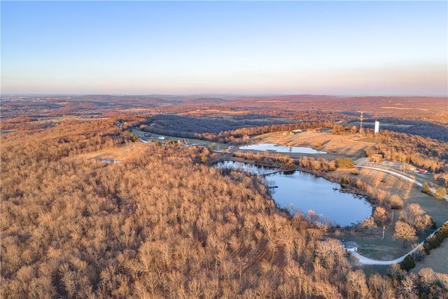 11487 Tony Mountain Road, Fayetteville, AR 72701