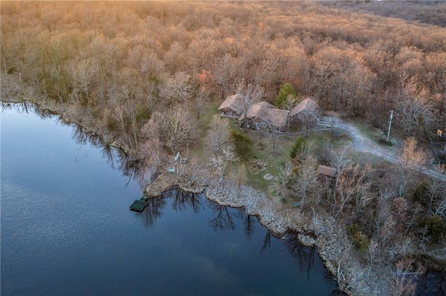 11487 Tony Mountain Road, Fayetteville, AR 72701