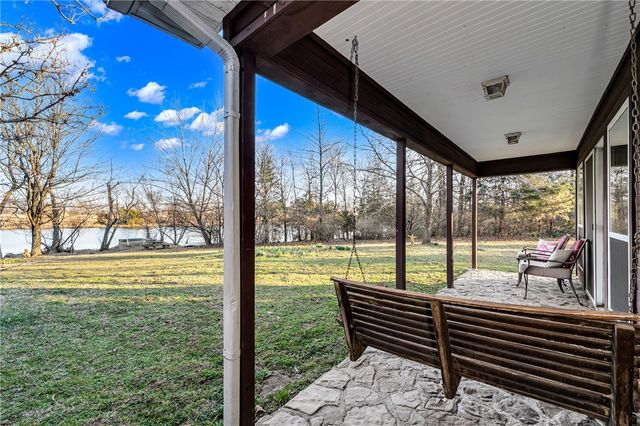 11487 Tony Mountain Road, Fayetteville, AR 72701