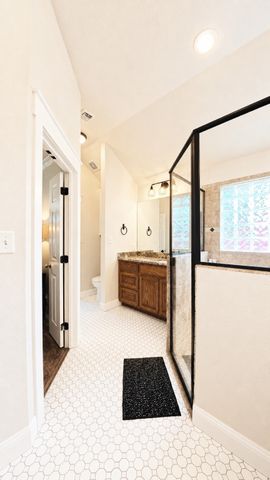 2700 Random Court, Granbury, TX 76049