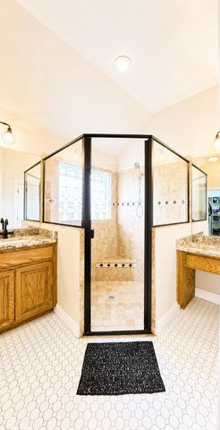 2700 Random Court, Granbury, TX 76049