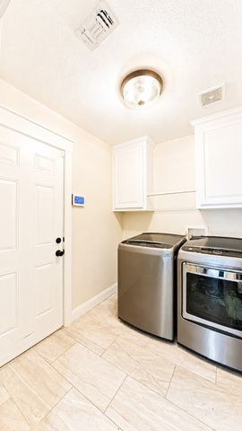 2700 Random Court, Granbury, TX 76049