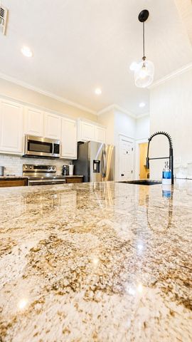 2700 Random Court, Granbury, TX 76049