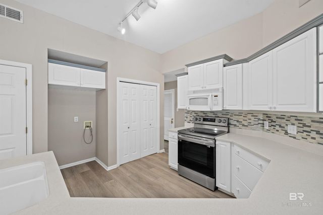 4 Yacht Club Drive 31, Daphne, AL 36526