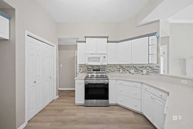 4 Yacht Club Drive 31, Daphne, AL 36526