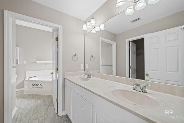 4 Yacht Club Drive 31, Daphne, AL 36526