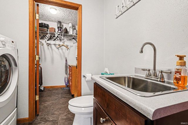 59690 Thornberry Court, South Bend, IN 46614