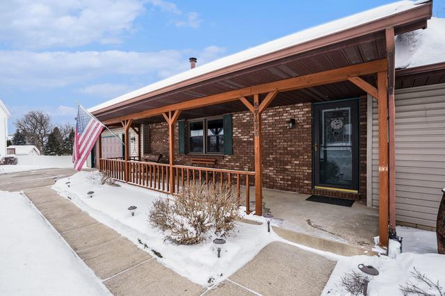 59690 Thornberry Court, South Bend, IN 46614