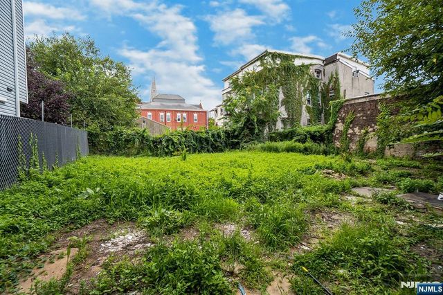 173-175 3rd, Elizabeth, NJ 07206