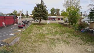 8 E Main St, Middleton, ID 83644