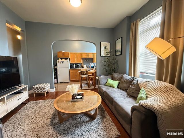 811 30th Street, Union City, NJ 07087