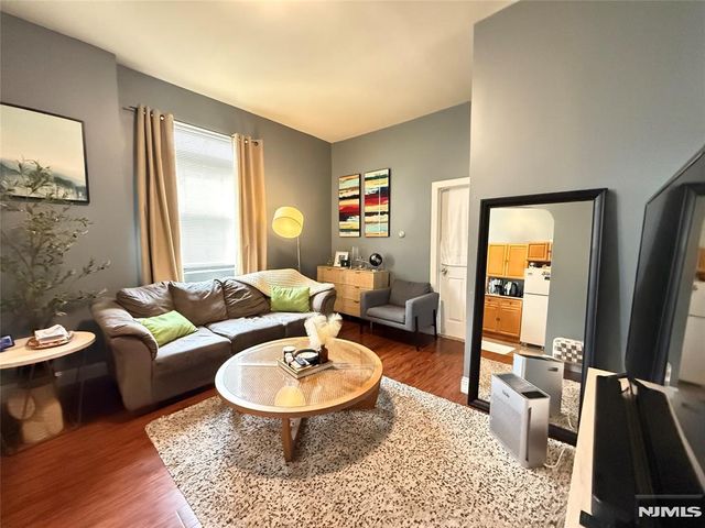 811 30th Street, Union City, NJ 07087