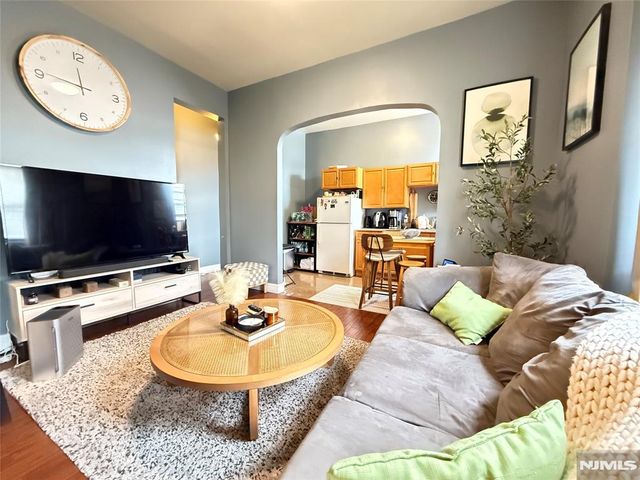 811 30th Street, Union City, NJ 07087