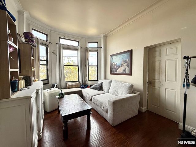 811 30th Street, Union City, NJ 07087