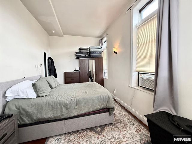 811 30th Street, Union City, NJ 07087