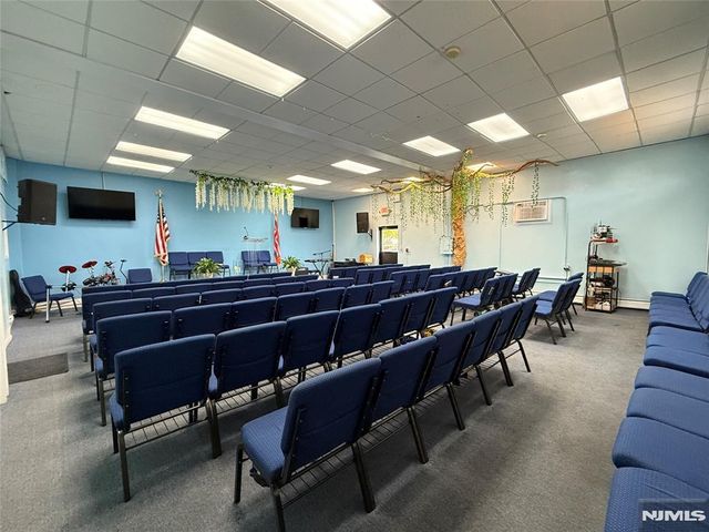 811 30th Street, Union City, NJ 07087