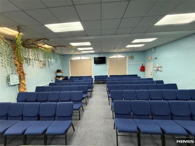 811 30th Street, Union City, NJ 07087