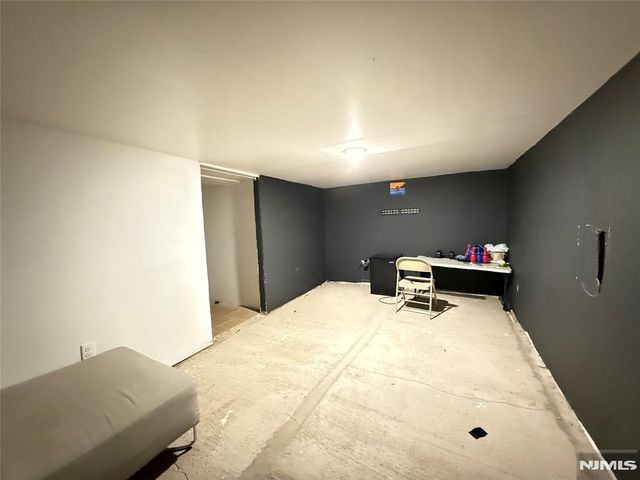 811 30th Street, Union City, NJ 07087