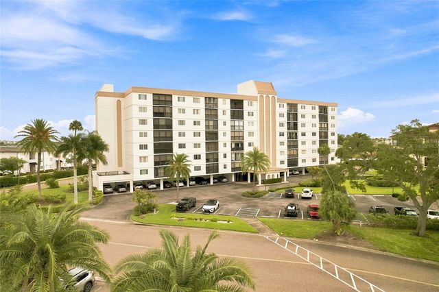 19029 N US HIGHWAY 19 9-704, Clearwater, FL 33764