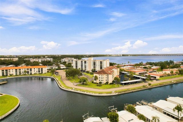 19029 N US HIGHWAY 19 9-704, Clearwater, FL 33764