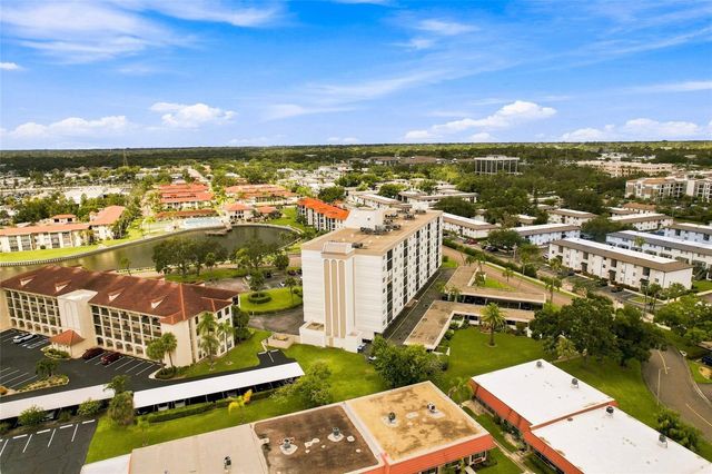 19029 N US HIGHWAY 19 9-704, Clearwater, FL 33764