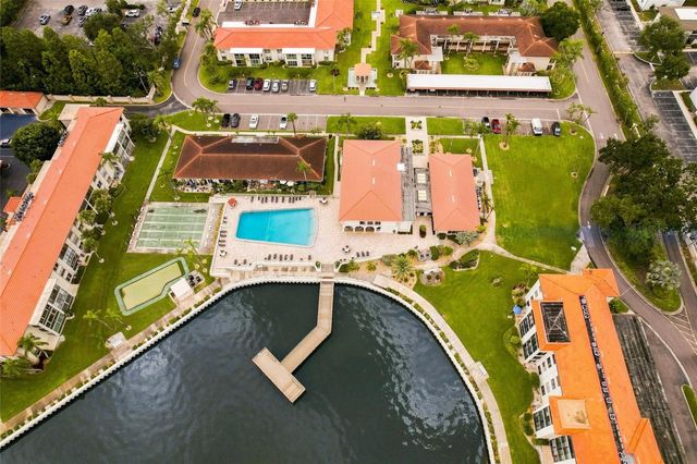 19029 N US HIGHWAY 19 9-704, Clearwater, FL 33764